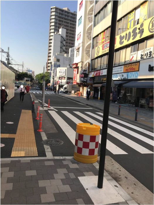 JR関内駅近くの通り